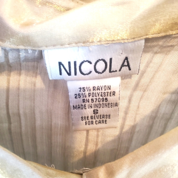 💚5/$25 Nicola Gold Metallic Gauze Button Up Blouse Size Small - Picture 3 of 3